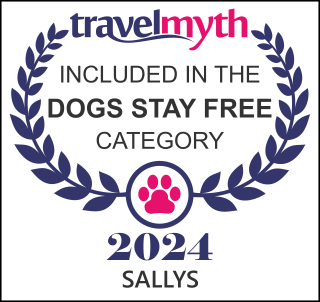 hotel where dogs stay free in Morocco